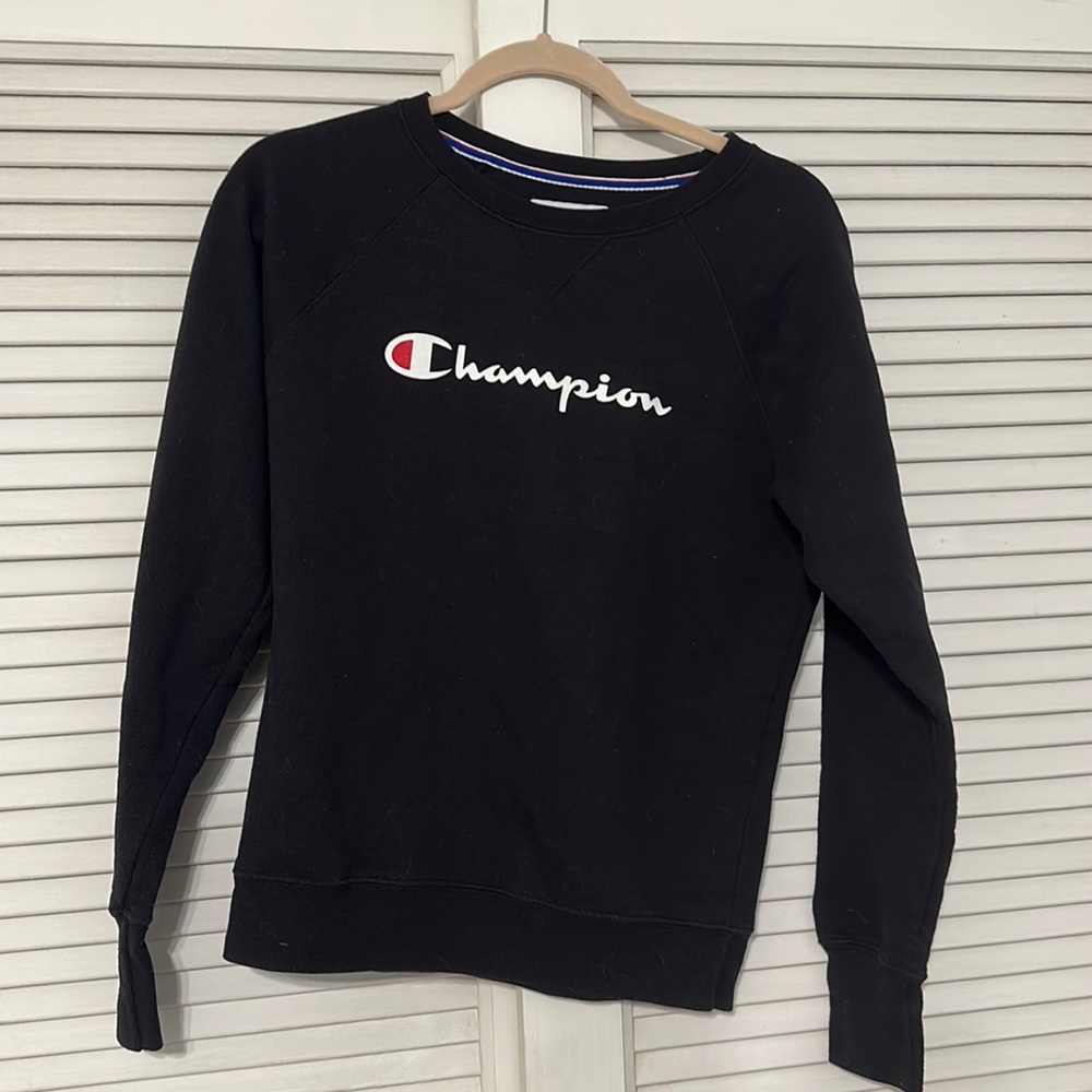 Small champion hoodie